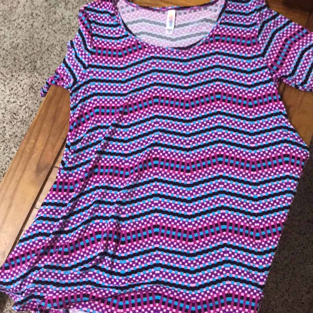 EUC XS Lularoe Perfect Tee